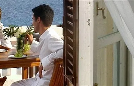 Ξενοδοχείο Tronas &